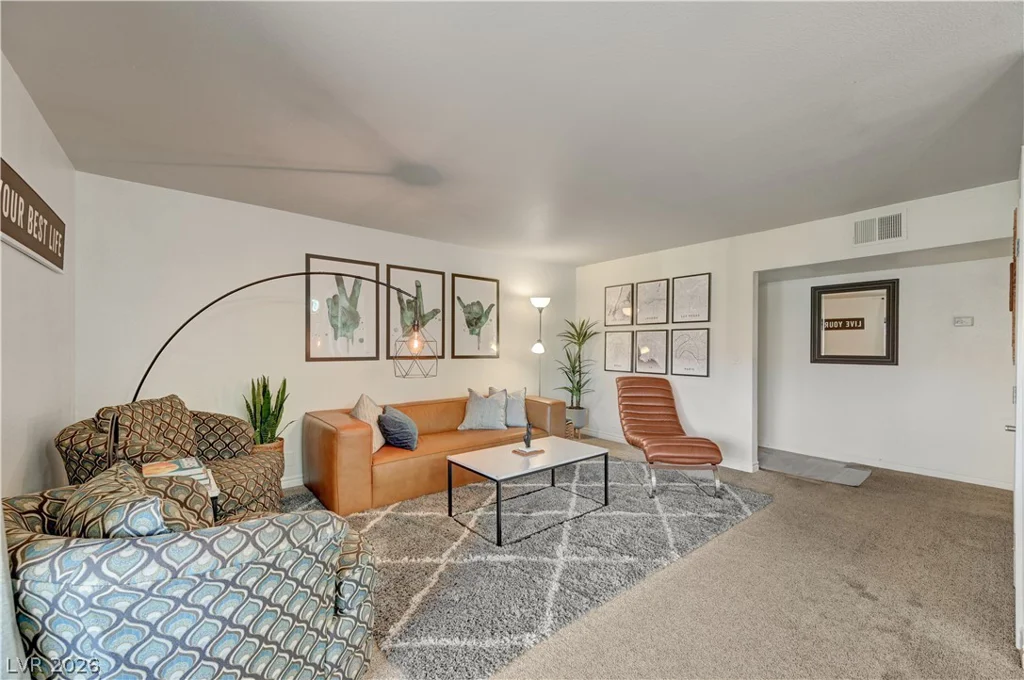 5220 Indian River, Las Vegas, NV 89103