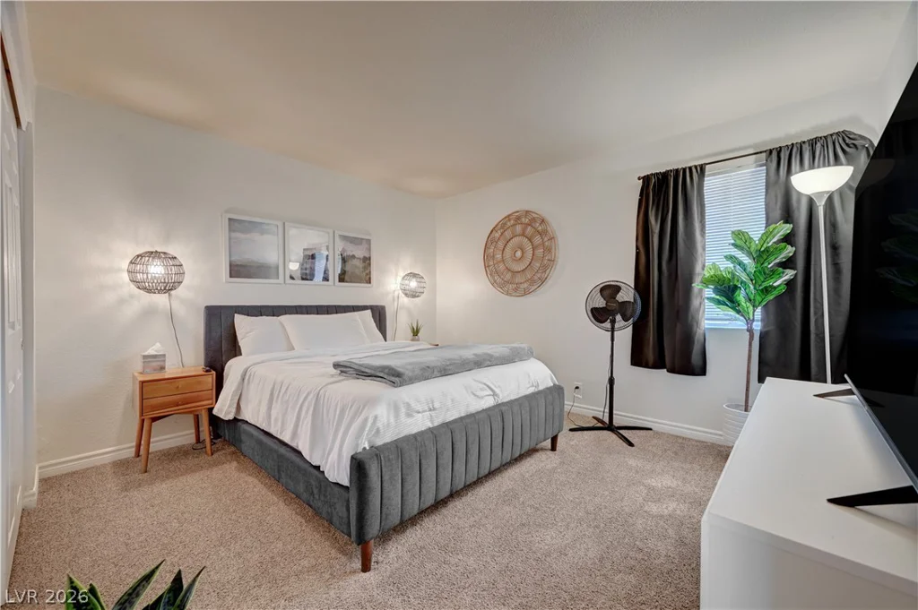 5220 Indian River, Las Vegas, NV 89103