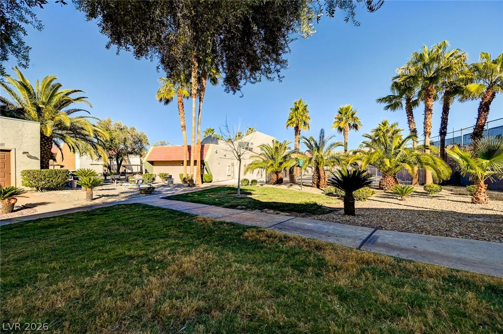 5220 Indian River, Las Vegas, NV 89103