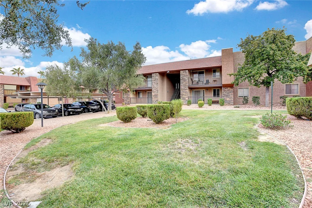 5220 Indian River, Las Vegas, NV 89103