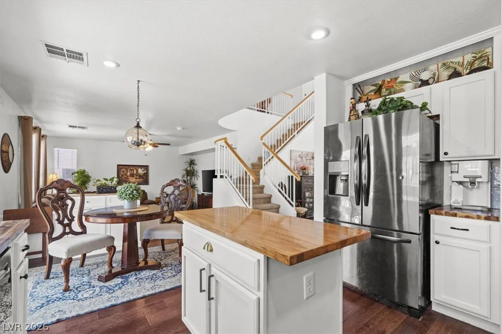 10328 Marc Kahre, Las Vegas, NV 89129