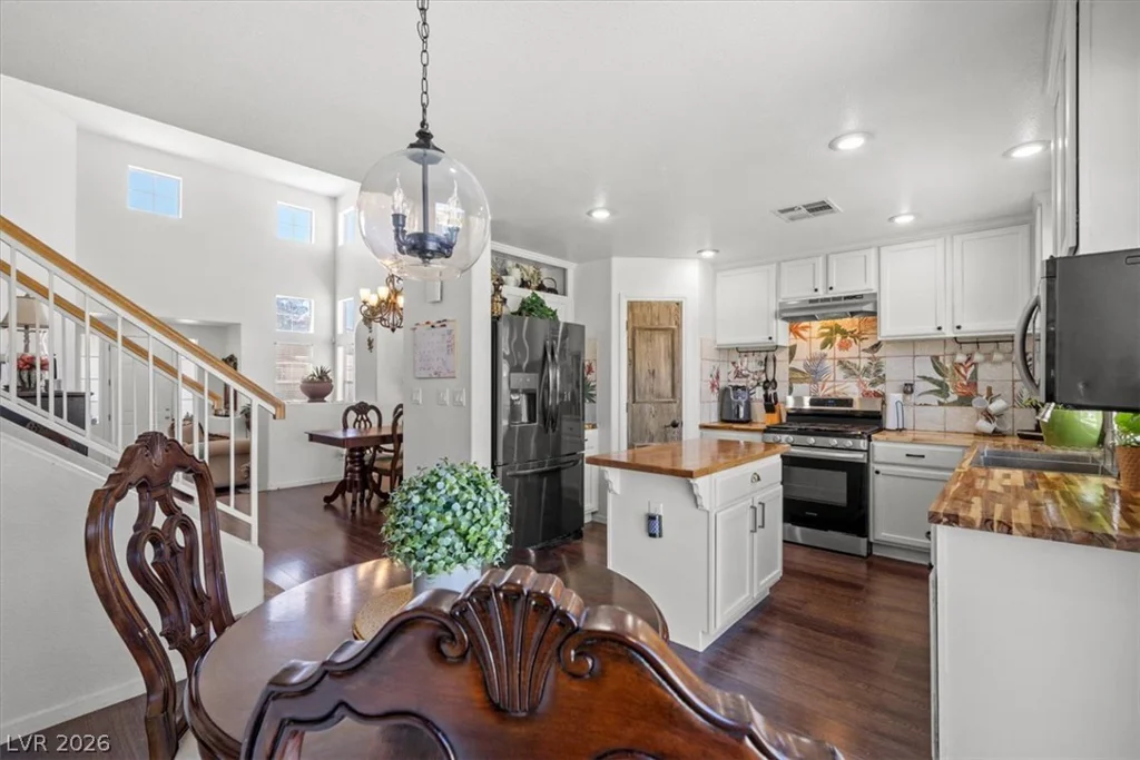 10328 Marc Kahre, Las Vegas, NV 89129