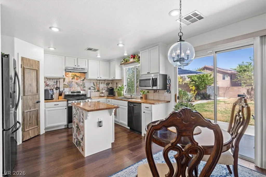 10328 Marc Kahre, Las Vegas, NV 89129