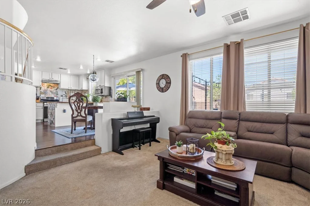 10328 Marc Kahre, Las Vegas, NV 89129