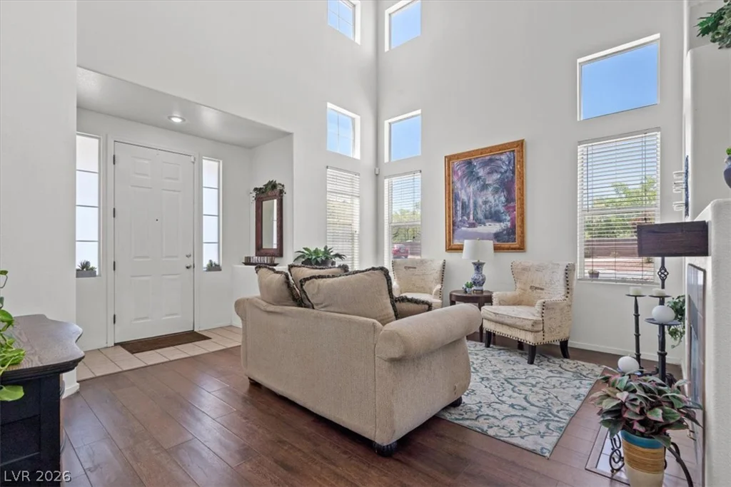10328 Marc Kahre, Las Vegas, NV 89129
