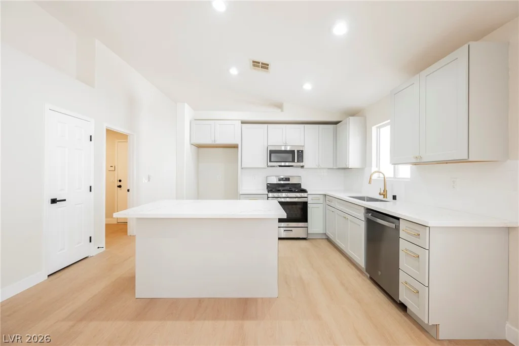 4937 Athens Bay, North Las Vegas, NV 89031