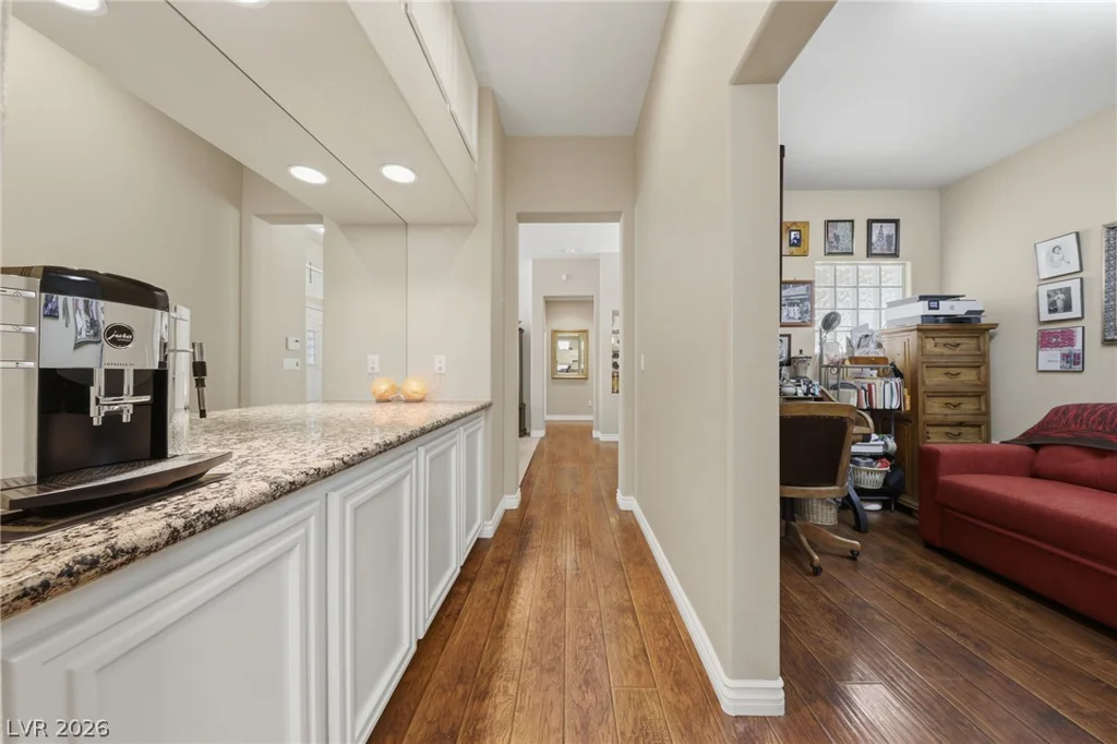 2705 Byron, Las Vegas, NV 89134