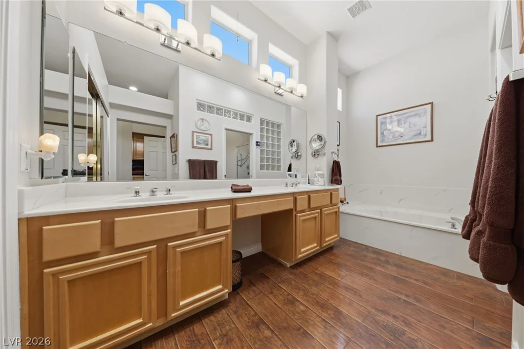 2705 Byron, Las Vegas, NV 89134