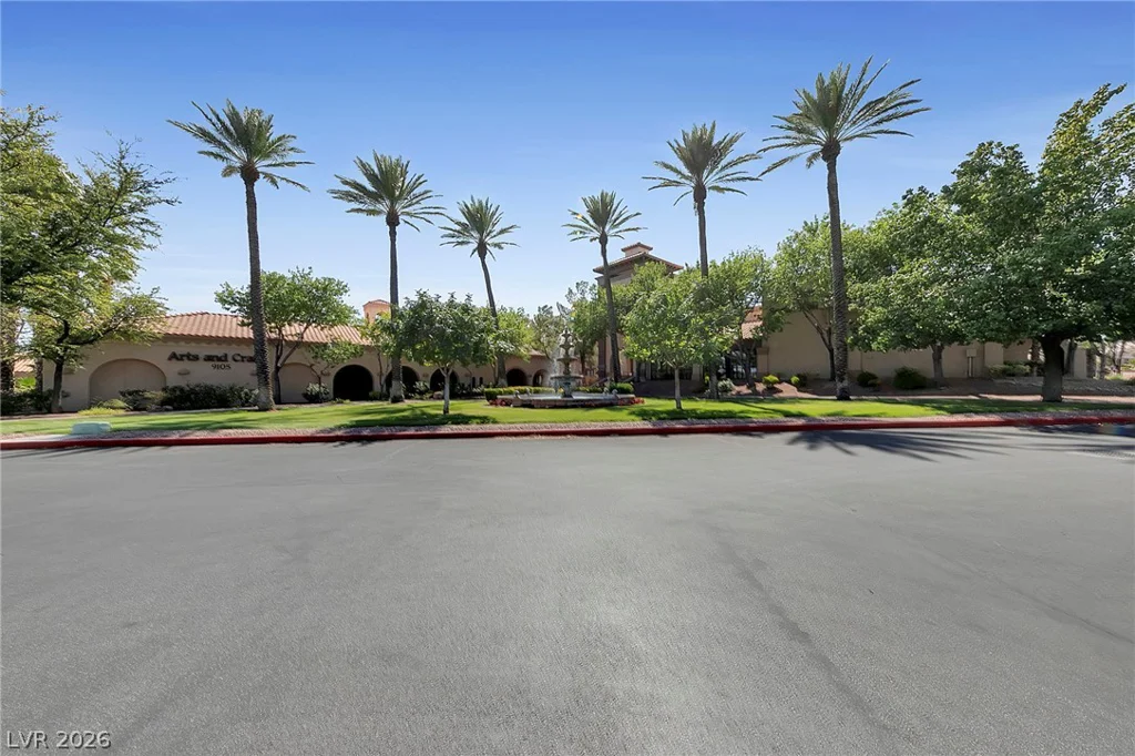 2705 Byron, Las Vegas, NV 89134
