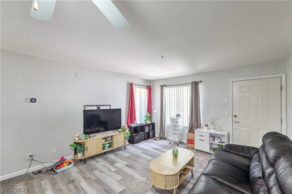 2101 Blue Breeze, Las Vegas, NV 89128