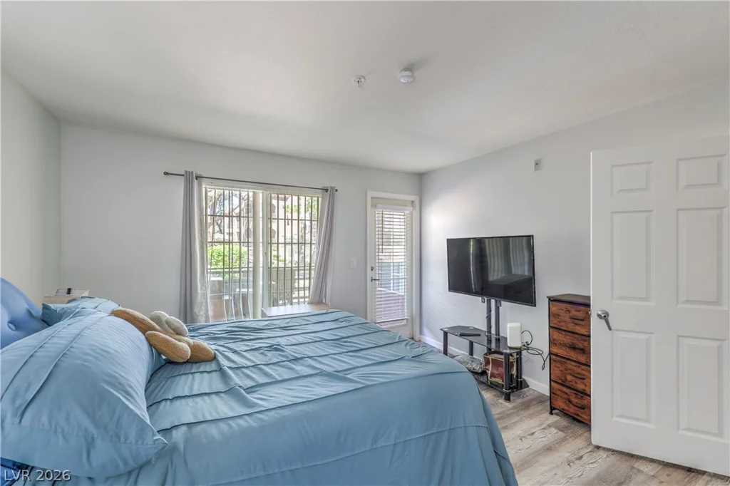 2101 Blue Breeze, Las Vegas, NV 89128