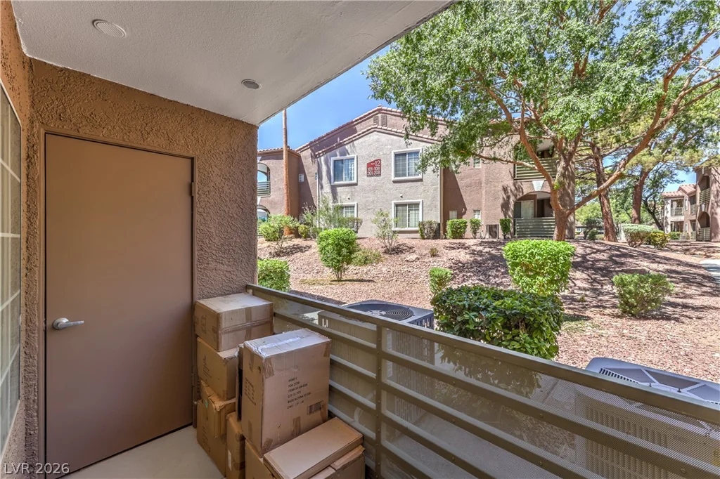 2101 Blue Breeze, Las Vegas, NV 89128