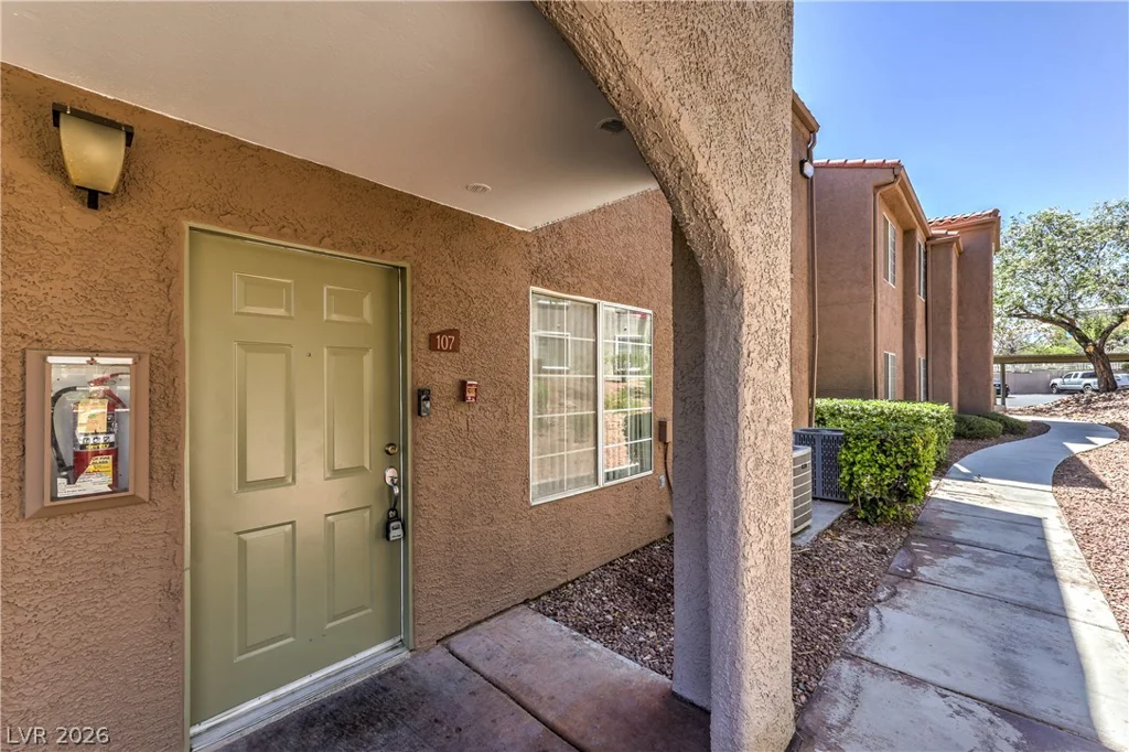 2101 Blue Breeze, Las Vegas, NV 89128
