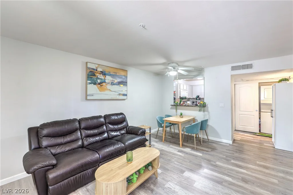 2101 Blue Breeze, Las Vegas, NV 89128
