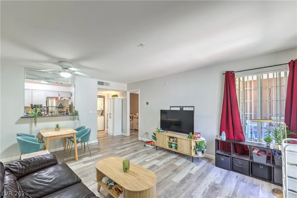 2101 Blue Breeze, Las Vegas, NV 89128