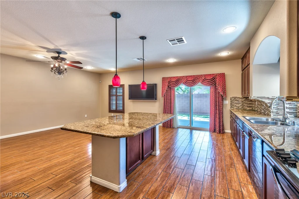 9771 Panther Hollow, Las Vegas, NV 89141
