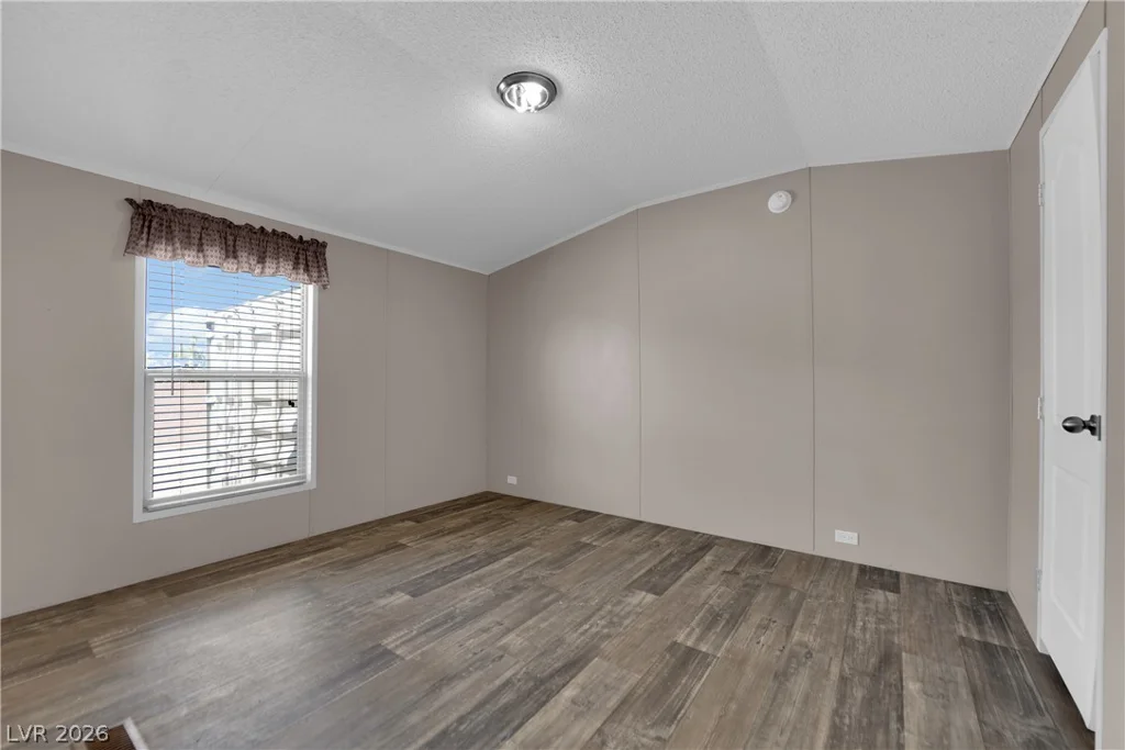 5240 Los Pinos, Las Vegas, NV 89122