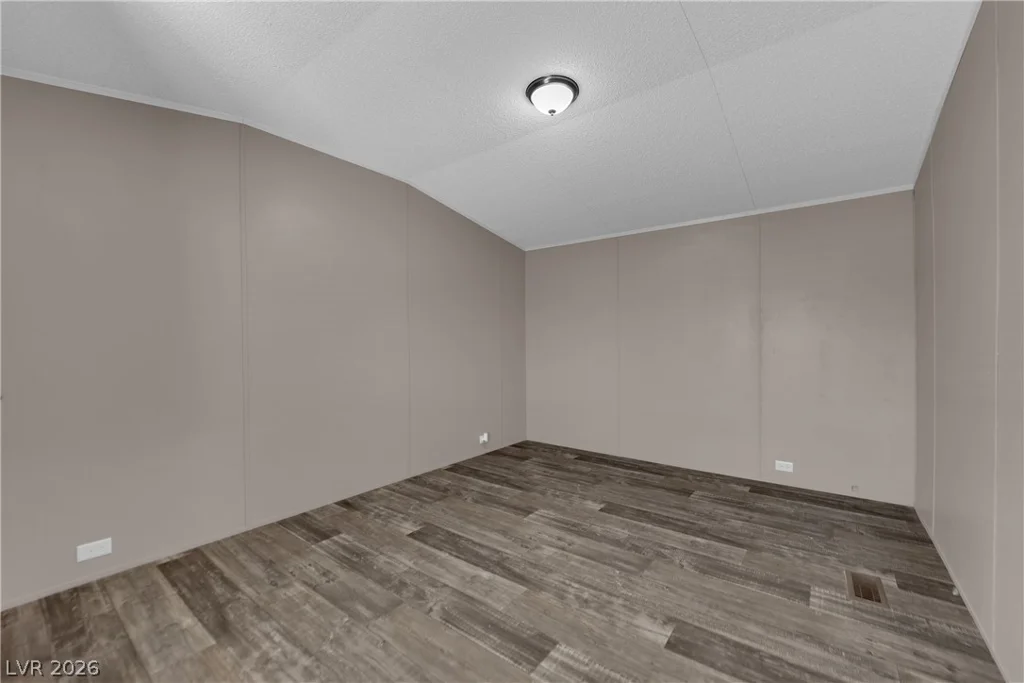 5240 Los Pinos, Las Vegas, NV 89122