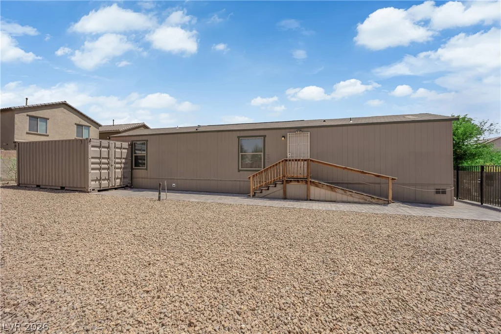 5240 Los Pinos, Las Vegas, NV 89122