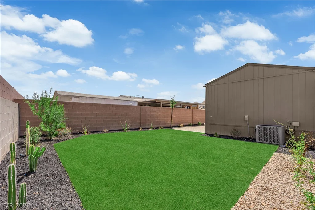 5240 Los Pinos, Las Vegas, NV 89122