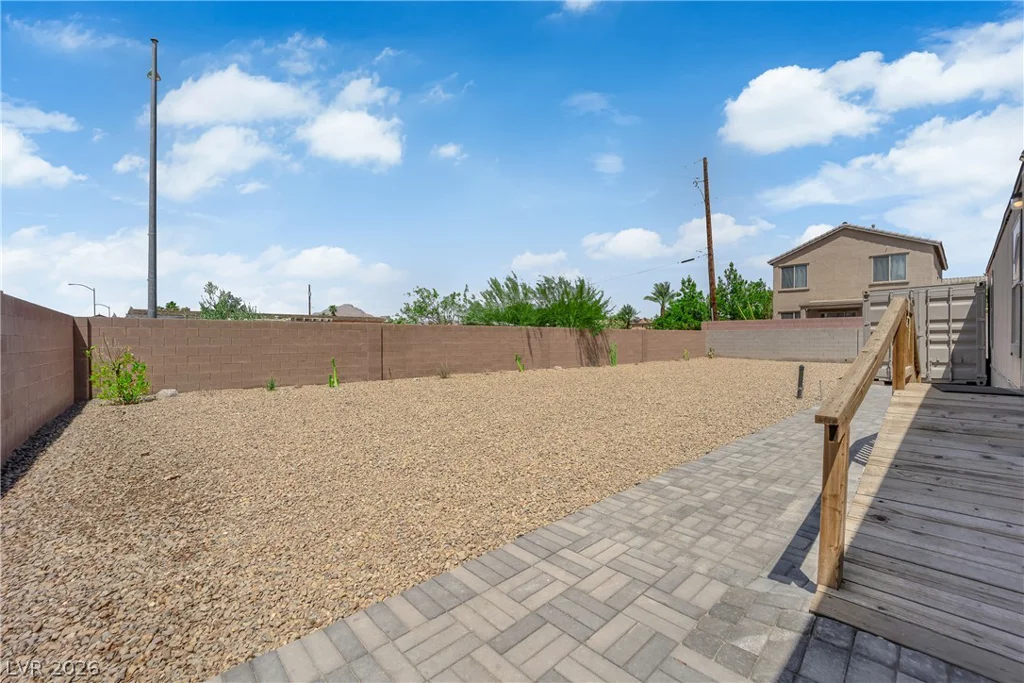 5240 Los Pinos, Las Vegas, NV 89122