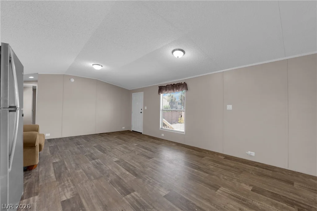 5240 Los Pinos, Las Vegas, NV 89122