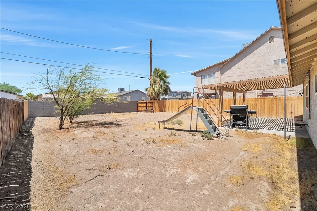 1649 Price, Henderson, NV 89011