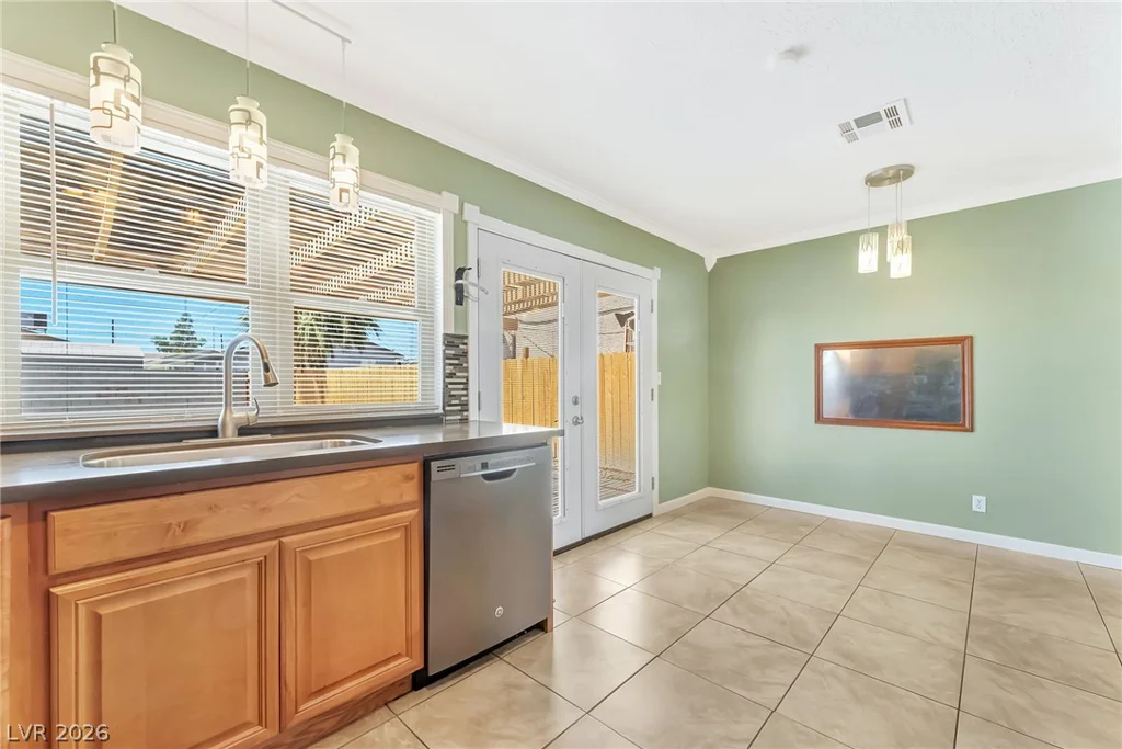 1649 Price, Henderson, NV 89011