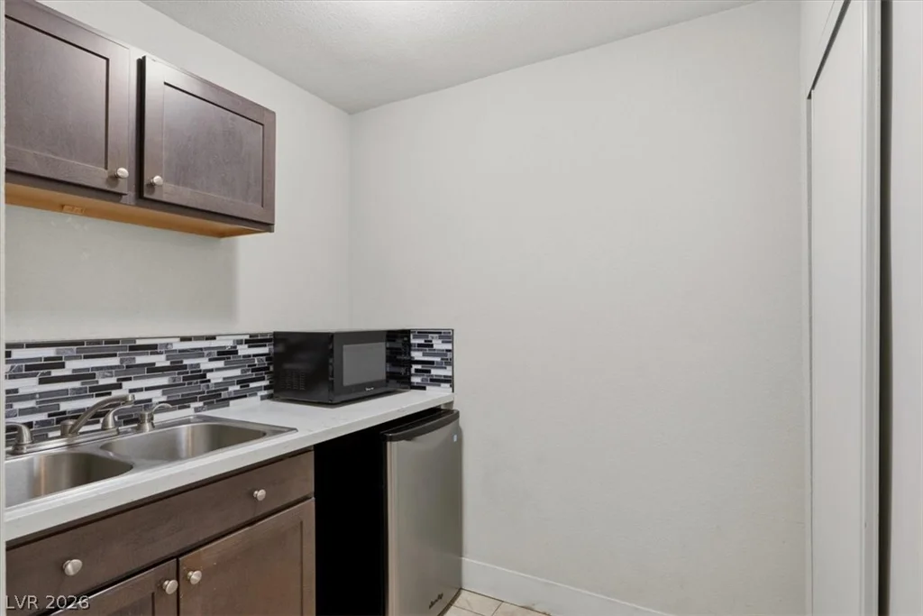 1344 White, Las Vegas, NV 89119