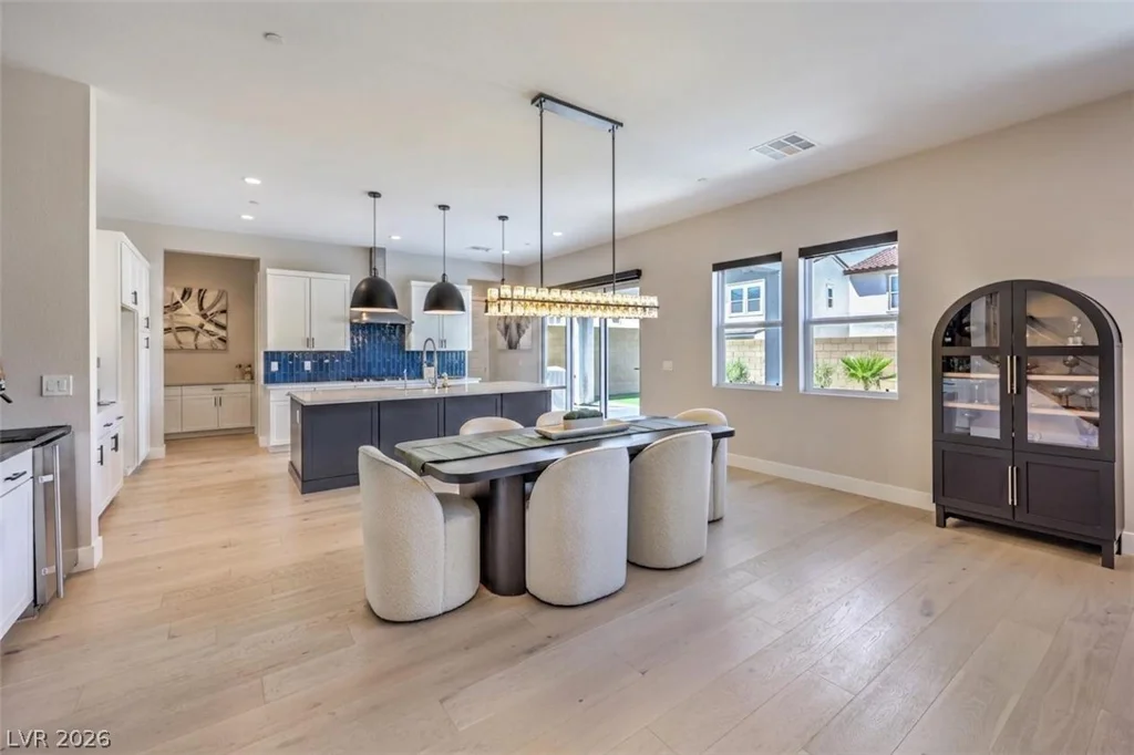 10214 Sequoia Glen, Las Vegas, NV 89166