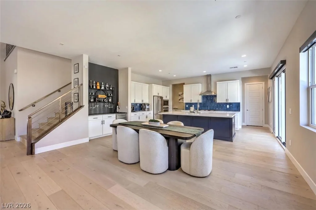 10214 Sequoia Glen, Las Vegas, NV 89166