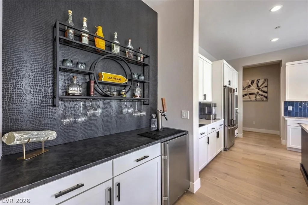 10214 Sequoia Glen, Las Vegas, NV 89166