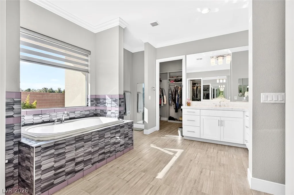 6291 Braided Romel, Las Vegas, NV 89131