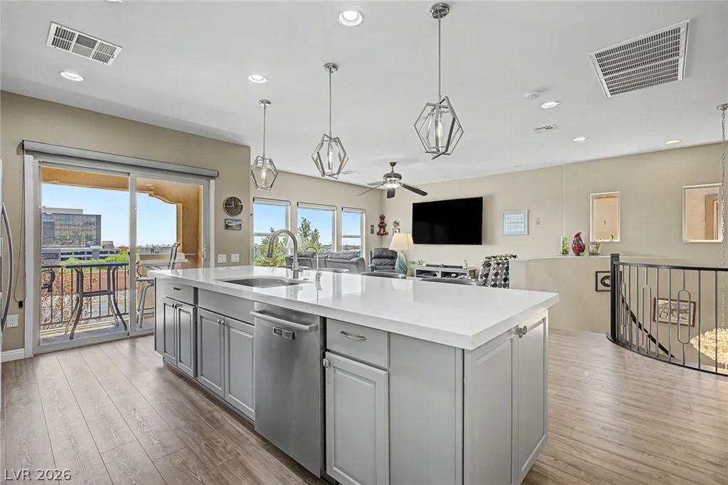 2156 Solvang Mill, Las Vegas, NV 89135