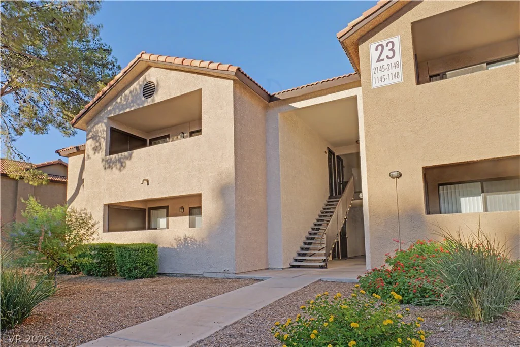 2451 Rainbow, Las Vegas, NV 89108