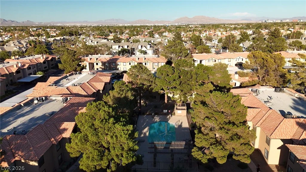 2451 Rainbow, Las Vegas, NV 89108
