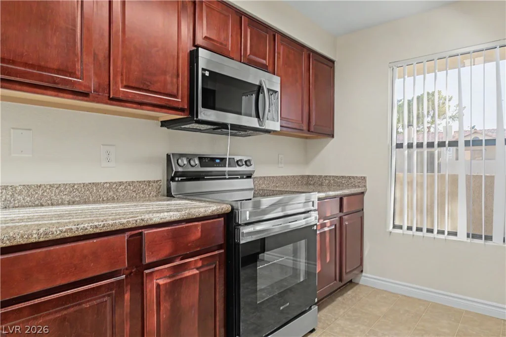 2451 Rainbow, Las Vegas, NV 89108