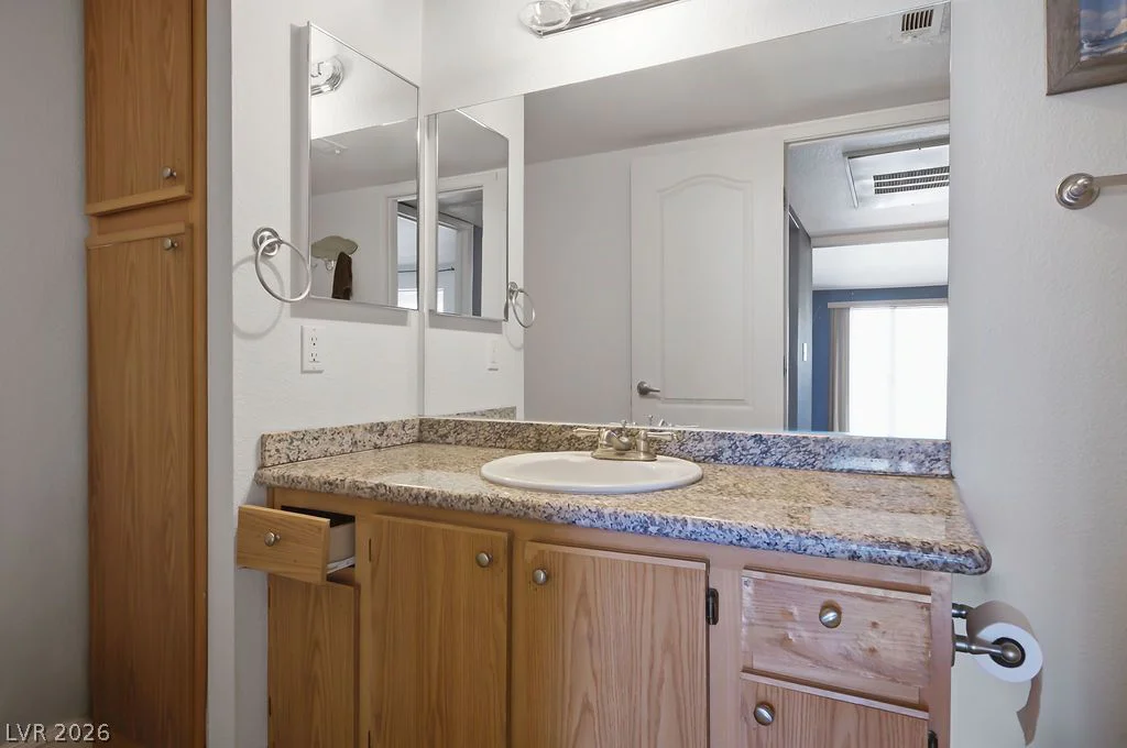 5055 Hacienda, Las Vegas, NV 89118