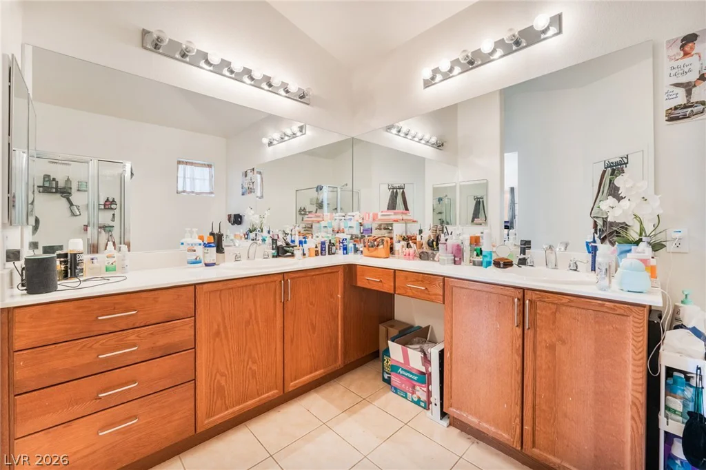 5537 Punto Del Castello, North Las Vegas, NV 89081