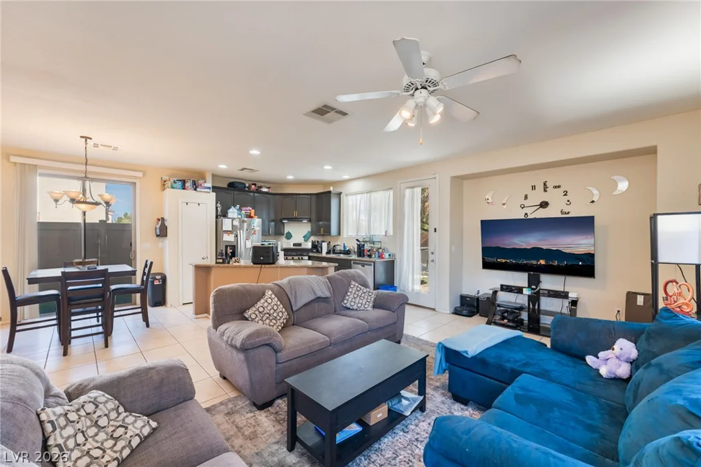 5537 Punto Del Castello, North Las Vegas, NV 89081