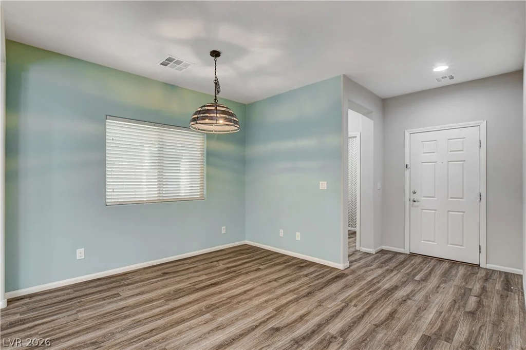 8355 Cozumel Creek, Las Vegas, NV 89113
