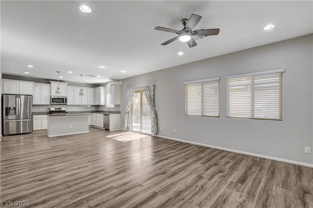 8355 Cozumel Creek, Las Vegas, NV 89113
