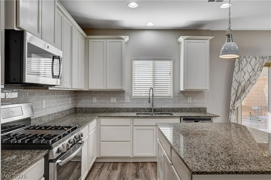 8355 Cozumel Creek, Las Vegas, NV 89113