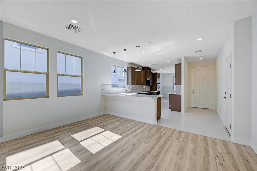 12470 Madison Park, Las Vegas, NV 89138
