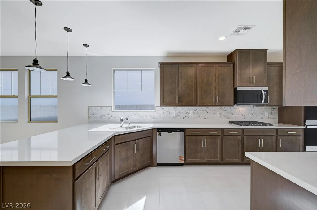 12470 Madison Park, Las Vegas, NV 89138