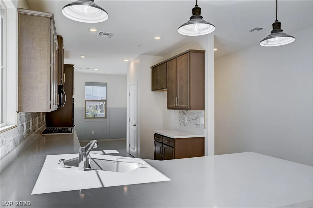 12470 Madison Park, Las Vegas, NV 89138