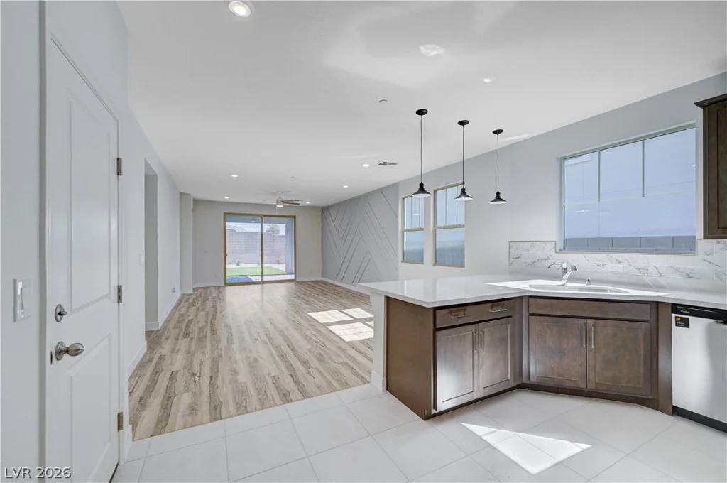 12470 Madison Park, Las Vegas, NV 89138