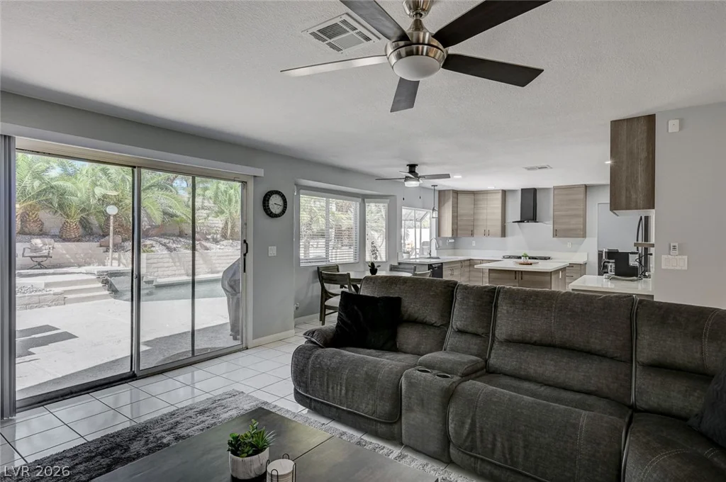 9920 Barrier Reef, Las Vegas, NV 89117