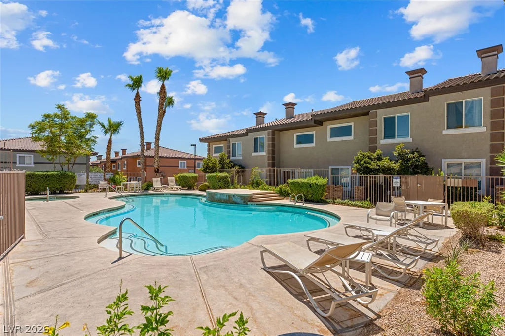 10515 Gold Shadow, Las Vegas, NV 89129