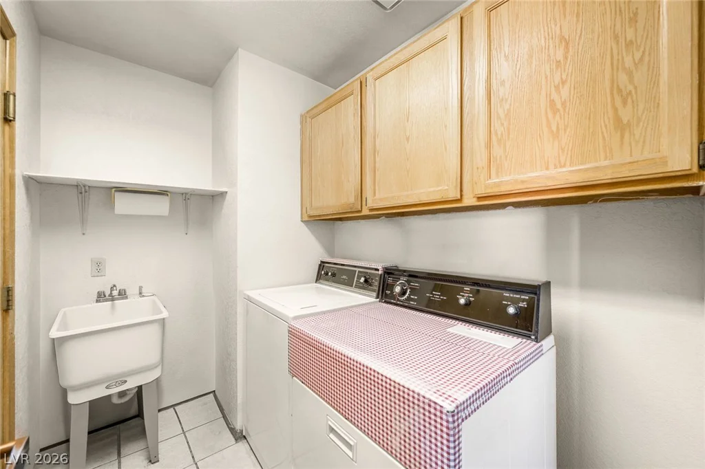 5621 Lost Tree, Las Vegas, NV 89130